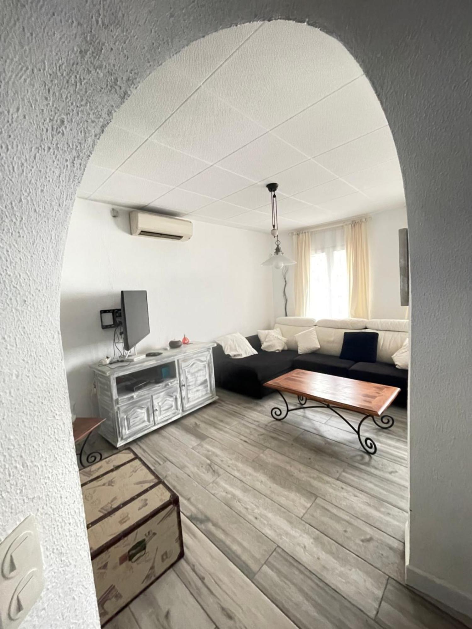 Charmante Villa Avec Piscine Dans Les Canaux Empuriabrava Exteriér fotografie