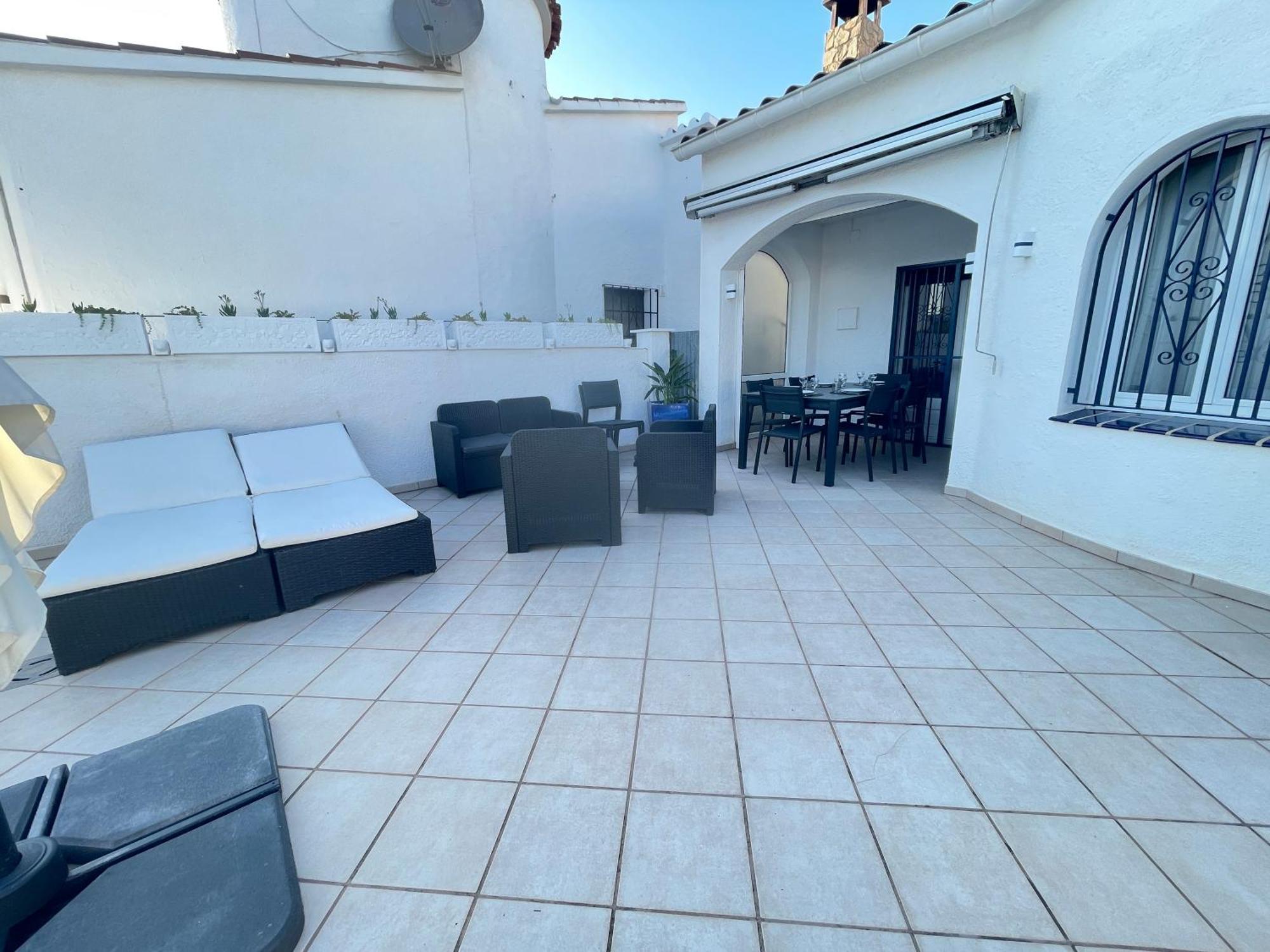 Charmante Villa Avec Piscine Dans Les Canaux Empuriabrava Exteriér fotografie