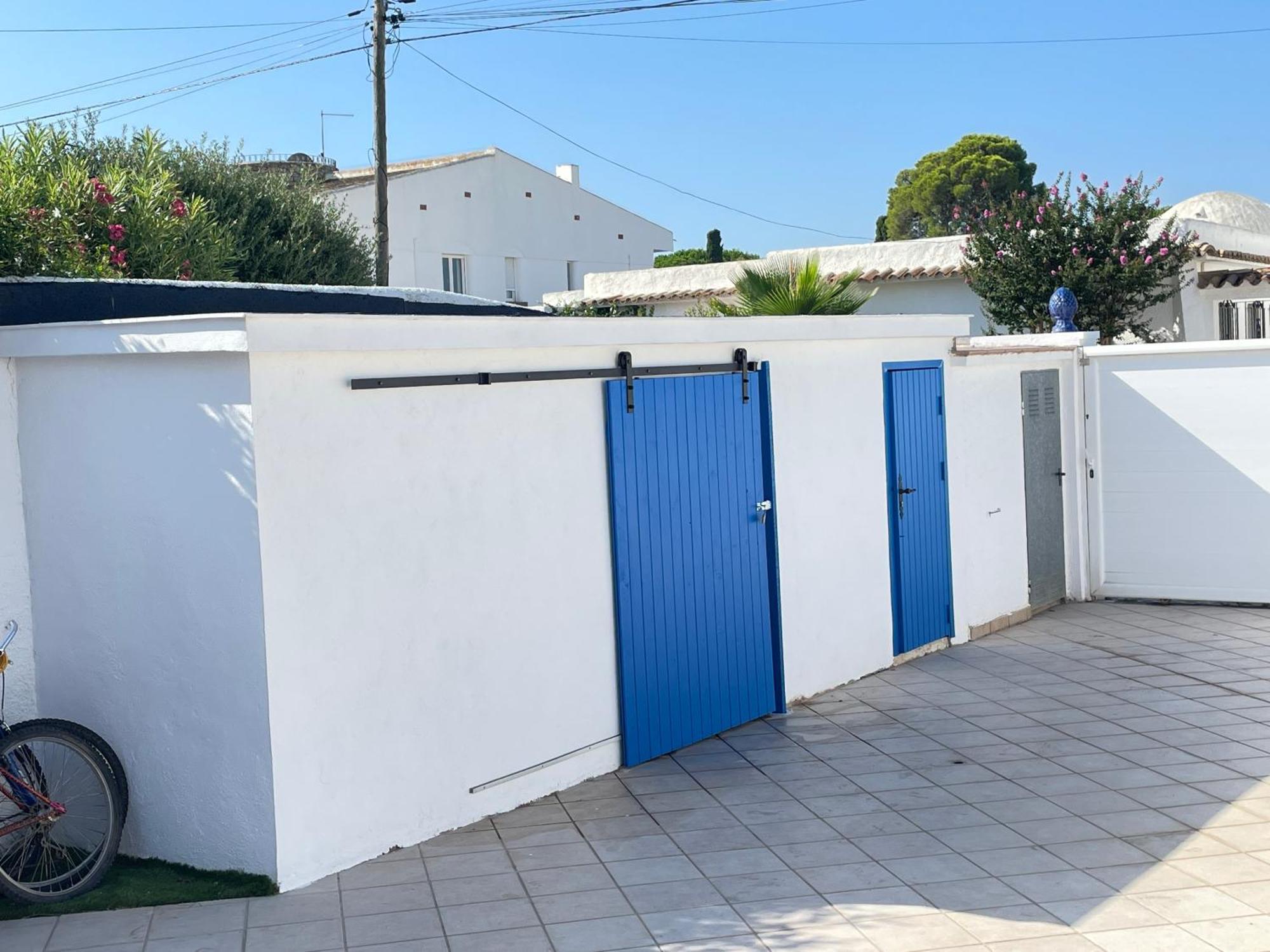 Charmante Villa Avec Piscine Dans Les Canaux Empuriabrava Exteriér fotografie